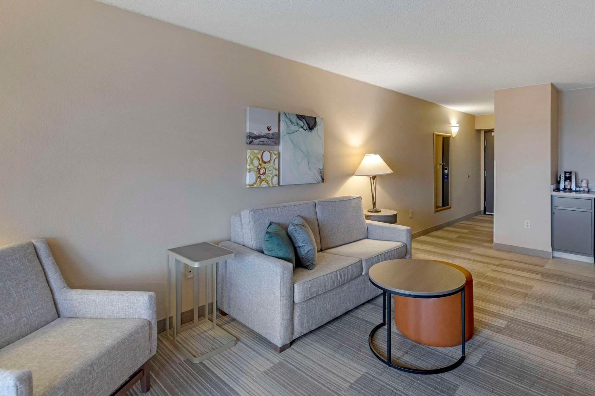 Comfort Inn & Suites Боулдер Экстерьер фото