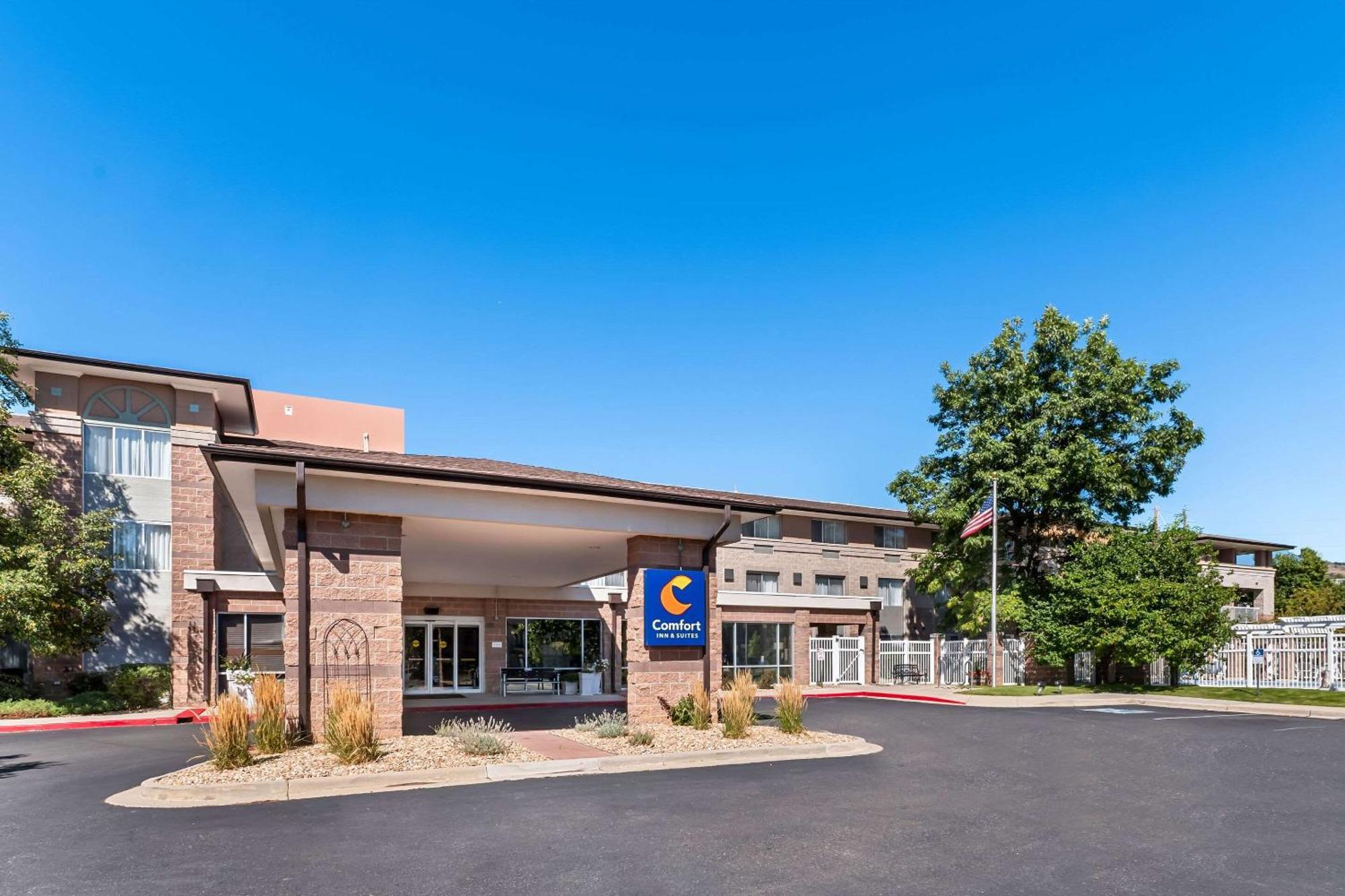 Comfort Inn & Suites Боулдер Экстерьер фото